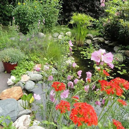 Ruhige Wohnung Mit Schoenem Eigengarten In Seeboden Am Millstaettersee Eksteriør billede