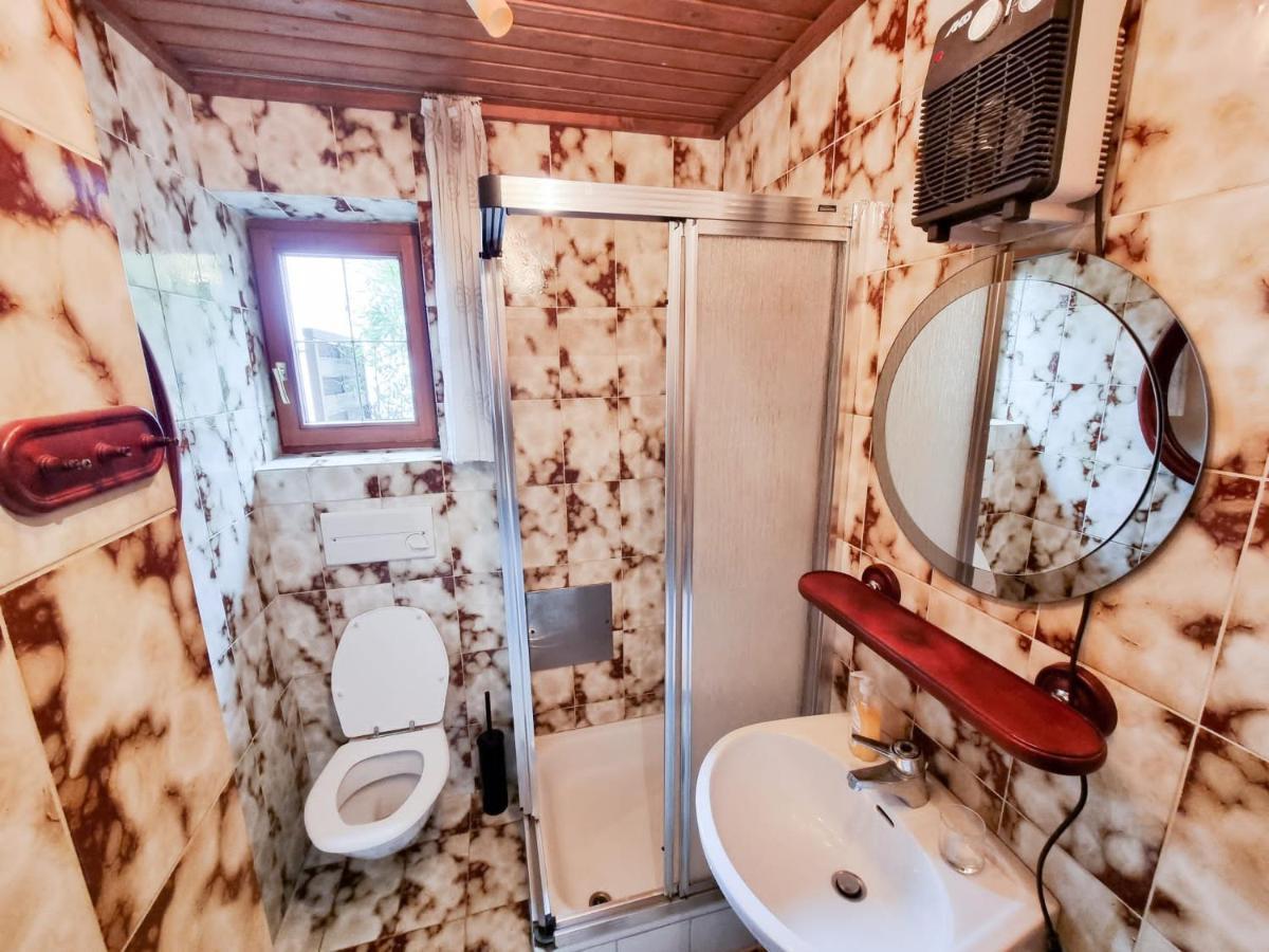 Ruhige Wohnung Mit Schoenem Eigengarten In Seeboden Am Millstaettersee Eksteriør billede